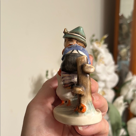 Hummel Figurine Boy with Goose - Picture 8 of 8